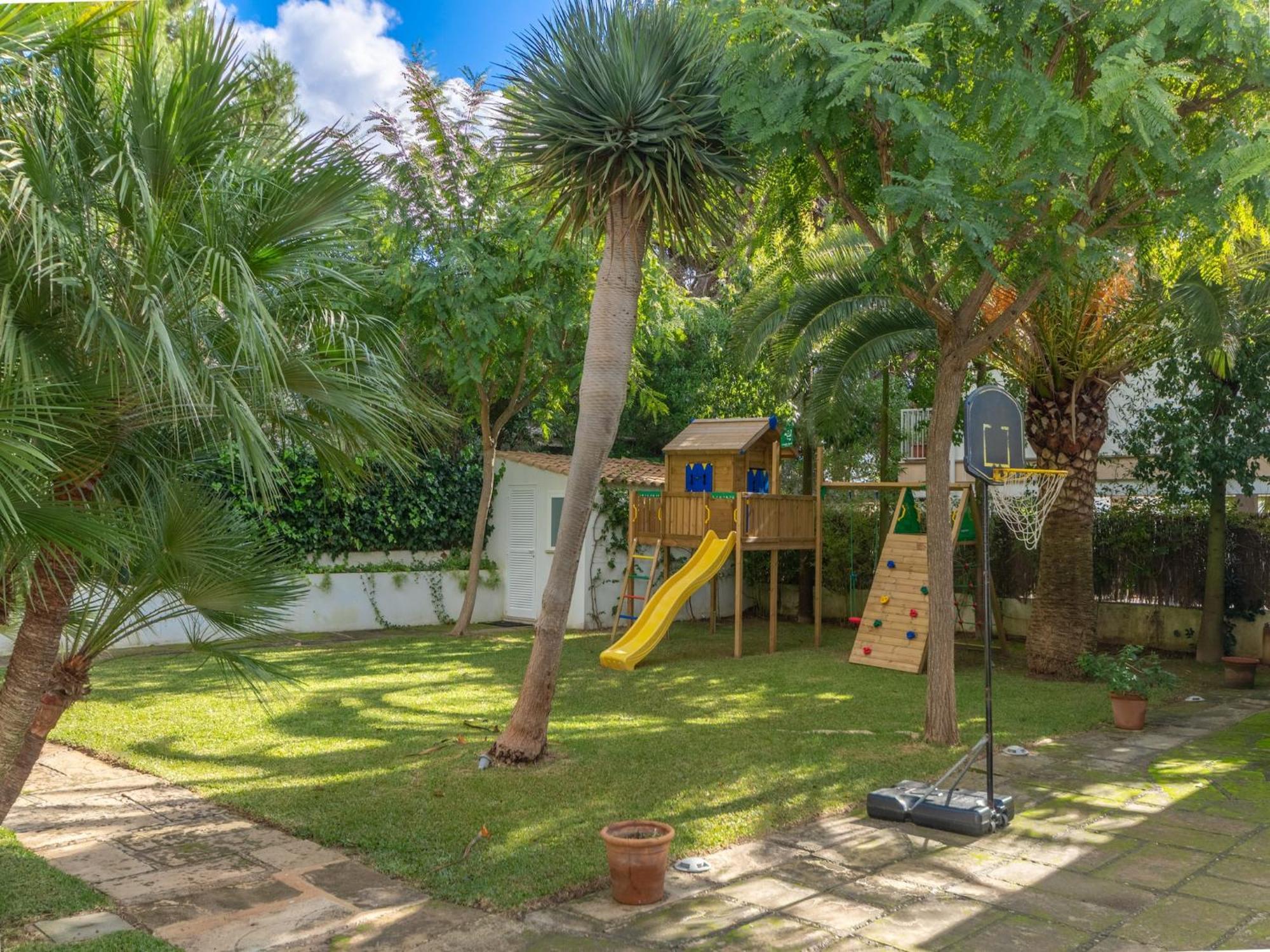 House In Playa De Muro *